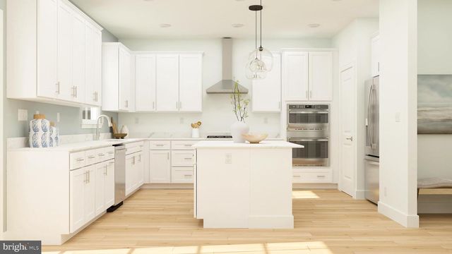 9 TURGYAN DR, Bordentown, NJ 08505