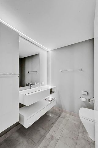 6365 Collins Avenue 2407, Miami Beach, FL 33141