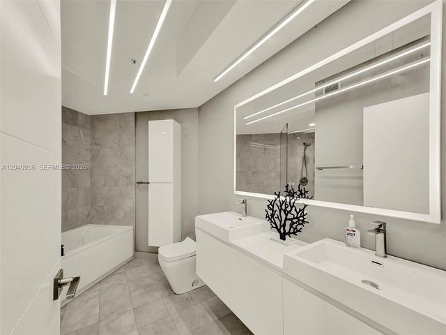 6365 Collins Avenue 2407, Miami Beach, FL 33141