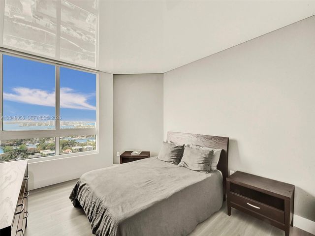 6365 Collins Avenue 2407, Miami Beach, FL 33141