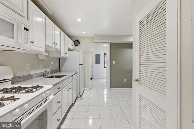 627 N ALFRED ST N, Alexandria, VA 22314