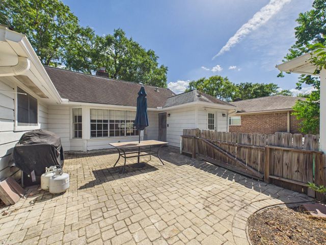 12842 Westmere Drive, Houston, TX 77077