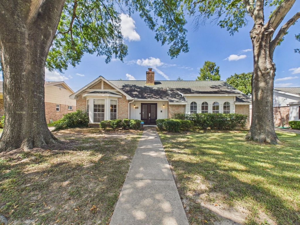 12842 Westmere Drive, Houston, TX 77077