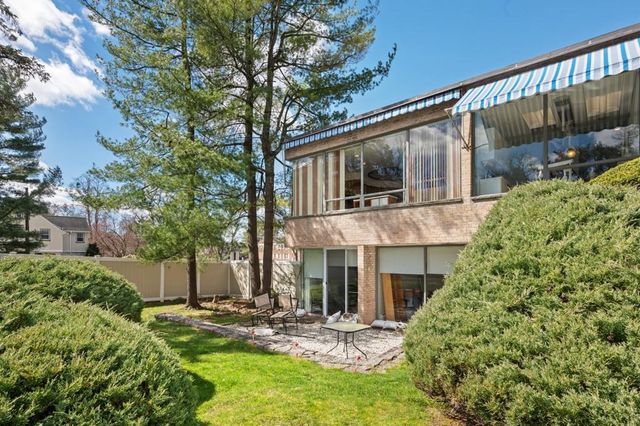 200 S Broadway 2-1 BLDG 2, Tarrytown, NY 10591