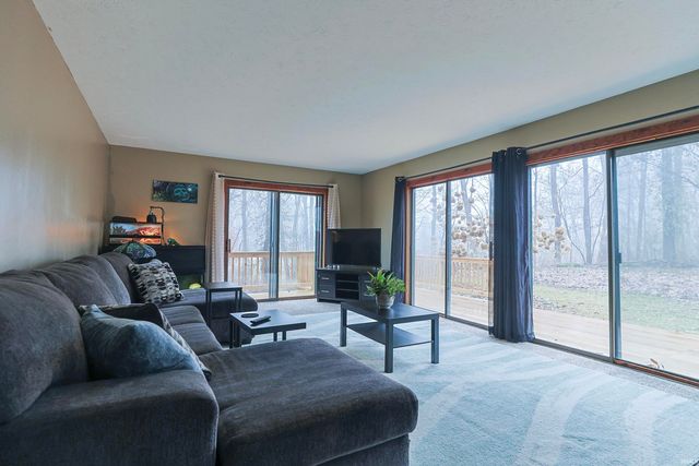 17066 Hampton Drive, Granger, IN 46530