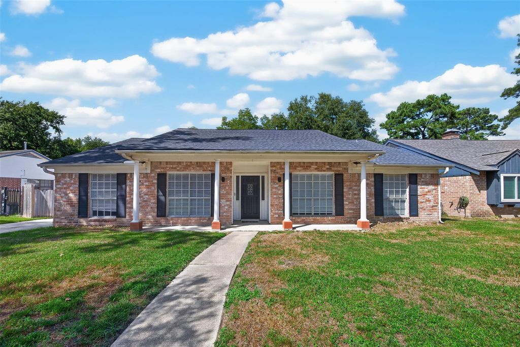1319 Forsythe Lane, Houston, TX 77073