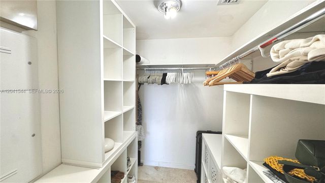 475 Brickell Avenue 2512, Miami, FL 33131