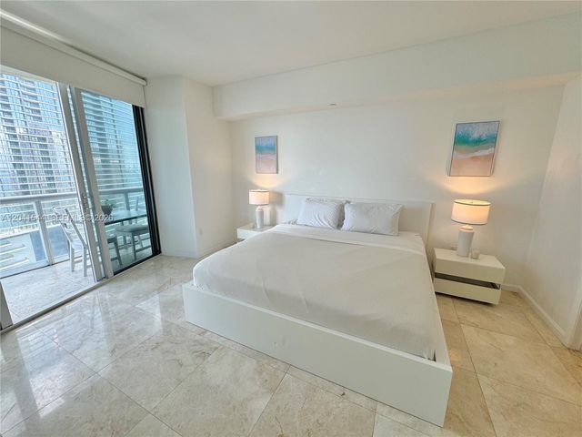 475 Brickell Avenue 2512, Miami, FL 33131