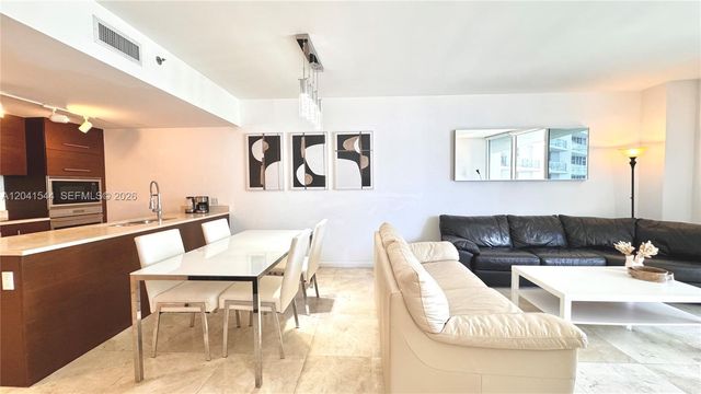 475 Brickell Avenue 2512, Miami, FL 33131