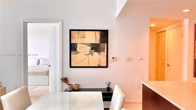 475 Brickell Avenue 2512, Miami, FL 33131