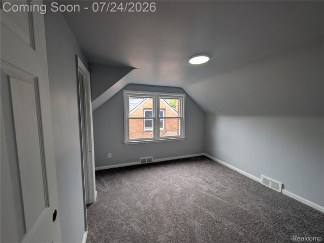 16531 Plainview Avenue, Detroit, MI 48219