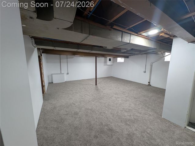 16531 Plainview Avenue, Detroit, MI 48219