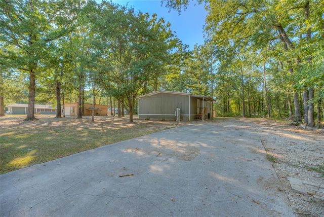 767 Windwood Drive, Livingston, TX 77351