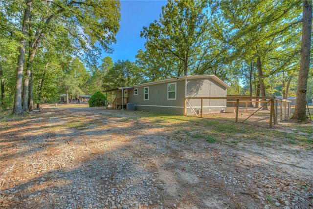 767 Windwood Drive, Livingston, TX 77351