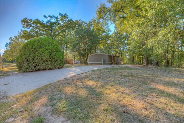 767 Windwood Drive, Livingston, TX 77351