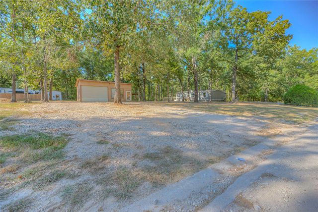 767 Windwood Drive, Livingston, TX 77351