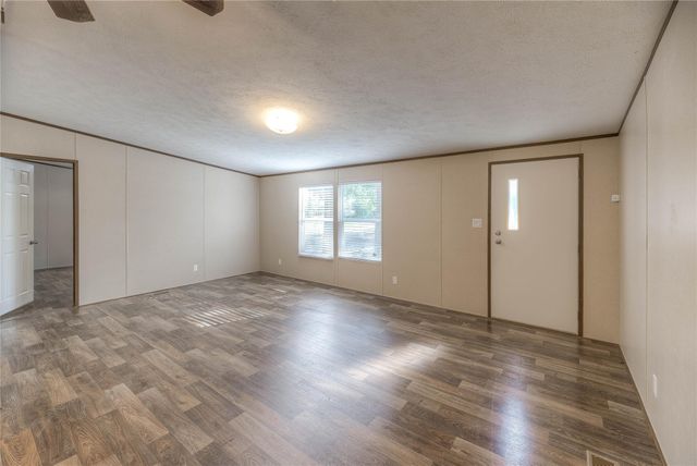 767 Windwood Drive, Livingston, TX 77351