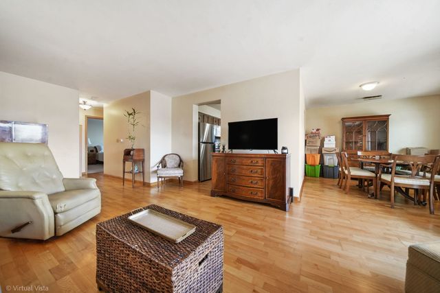 1601 N 76th Court 307, Elmwood Park, IL 60707