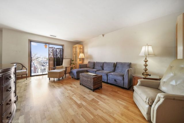 1601 N 76th Court 307, Elmwood Park, IL 60707