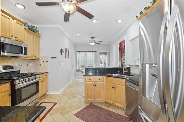 1221 Kingsbury Lane, Powder Springs, GA 30127