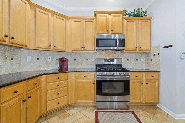 1221 Kingsbury Lane, Powder Springs, GA 30127