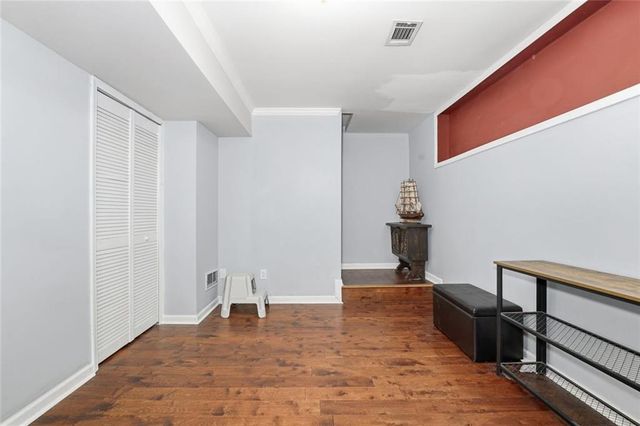 1221 Kingsbury Lane, Powder Springs, GA 30127