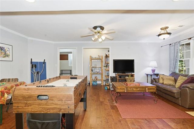 1221 Kingsbury Lane, Powder Springs, GA 30127