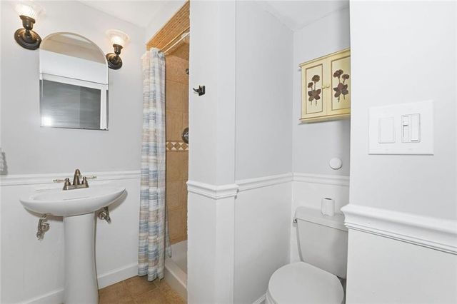 1221 Kingsbury Lane, Powder Springs, GA 30127