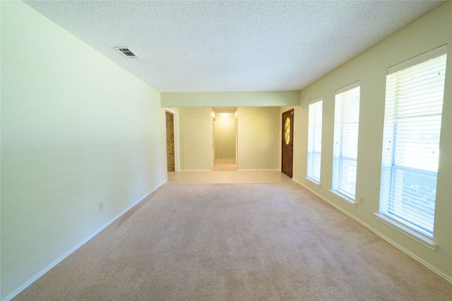 111 Sunview Street, Sunnyvale, TX 75182