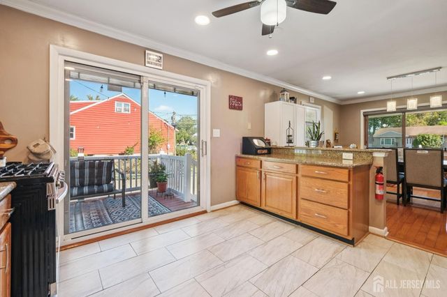 657 Barron Avenue, Woodbridge Proper, NJ 07095
