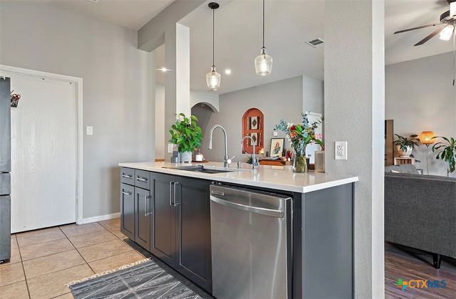 1552 Twin Cove, Kyle, TX 78640