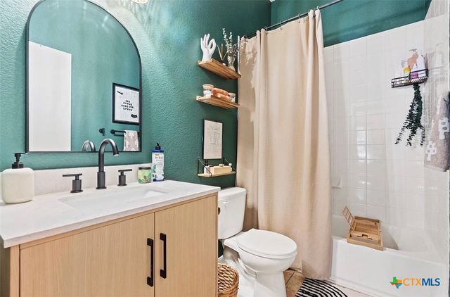 1552 Twin Cove, Kyle, TX 78640