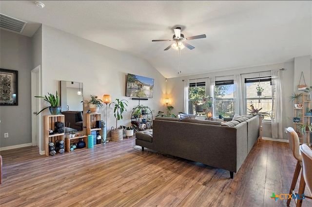 1552 Twin Cove, Kyle, TX 78640