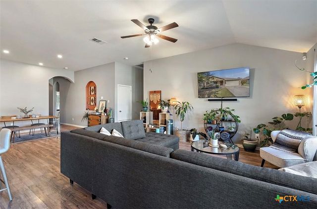 1552 Twin Cove, Kyle, TX 78640