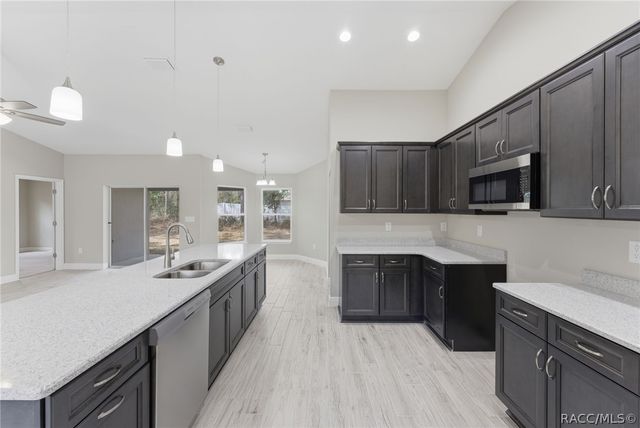 3115 W Fairbank Drive, Citrus Springs, FL 34433