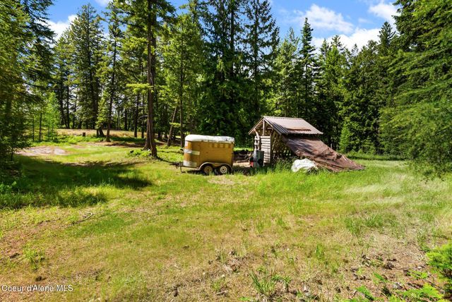 561 Geenen RD, Cocolalla, ID 83813
