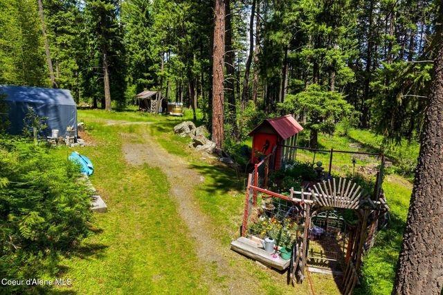 561 Geenen RD, Cocolalla, ID 83813