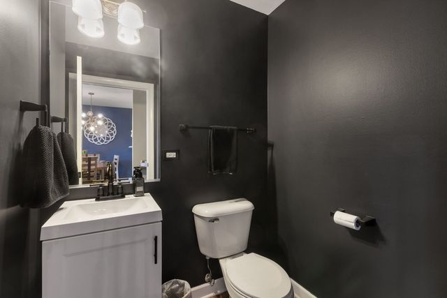 440 W Mahogany Court 608, Palatine, IL 60067