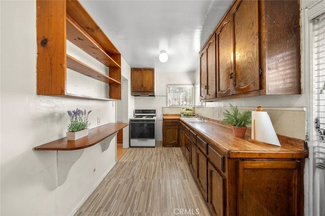 9929 Rosewood Avenue, South Gate, CA 90280