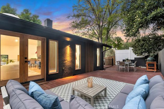 5200 Don Pio, Woodland Hills, CA 91364