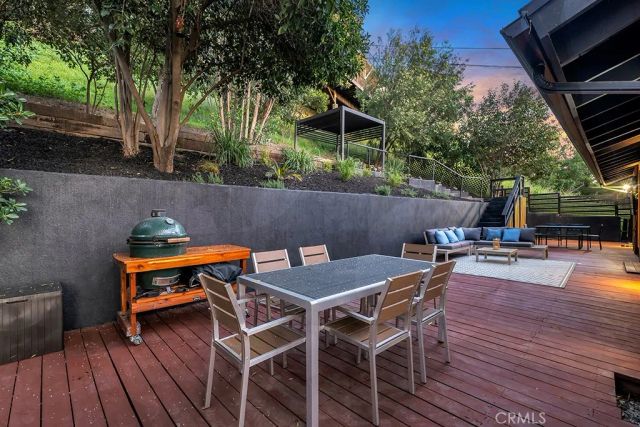 5200 Don Pio, Woodland Hills, CA 91364