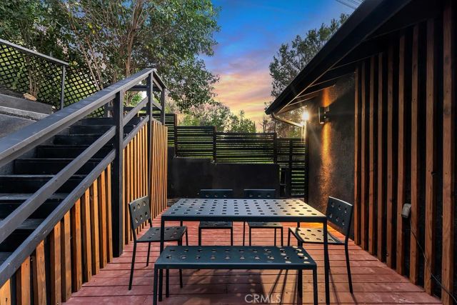 5200 Don Pio, Woodland Hills, CA 91364