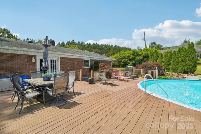327 Johnson Dairy Road, Mooresville, NC 28115