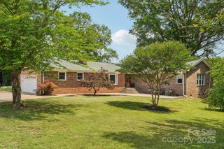 327 Johnson Dairy Road, Mooresville, NC 28115
