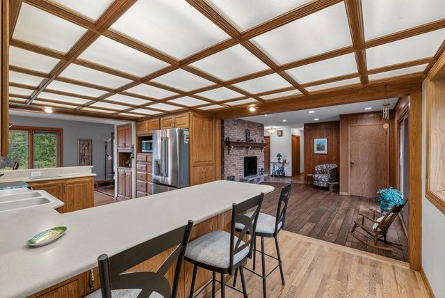 1123 Lake Shore ROAD, Grafton, WI 53024