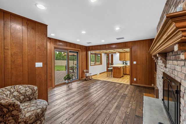 1123 Lake Shore ROAD, Grafton, WI 53024