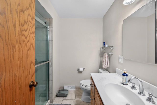 1123 Lake Shore ROAD, Grafton, WI 53024