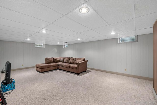 1123 Lake Shore ROAD, Grafton, WI 53024
