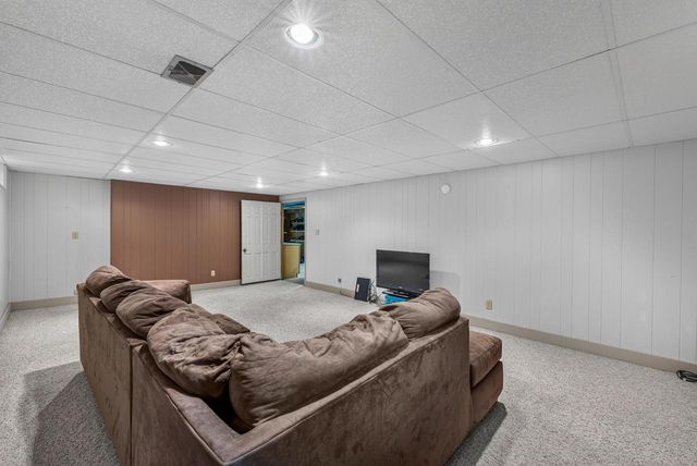1123 Lake Shore ROAD, Grafton, WI 53024