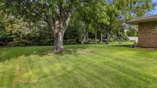 1123 Lake Shore ROAD, Grafton, WI 53024